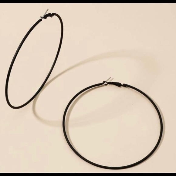 LAST pair! Matte black oversized hoop earrings - Picture 4 of 7